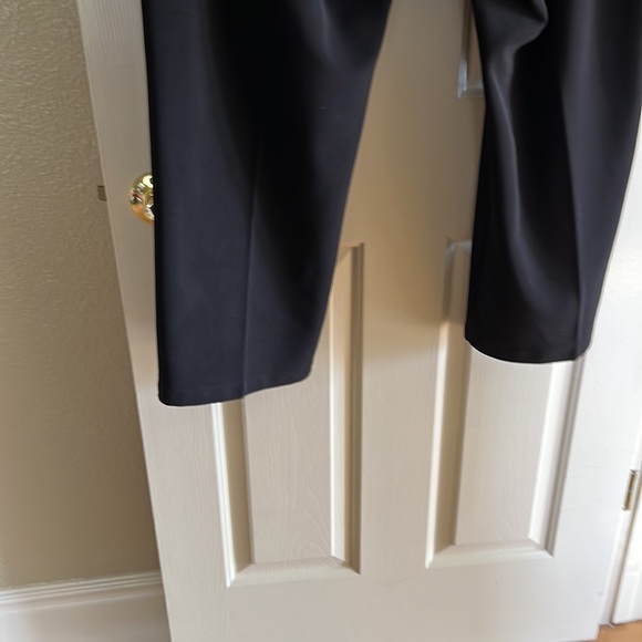 Yours Clothing Petite Woman’s ribbed pull on elastic waist pants. - Picture 4 of 6